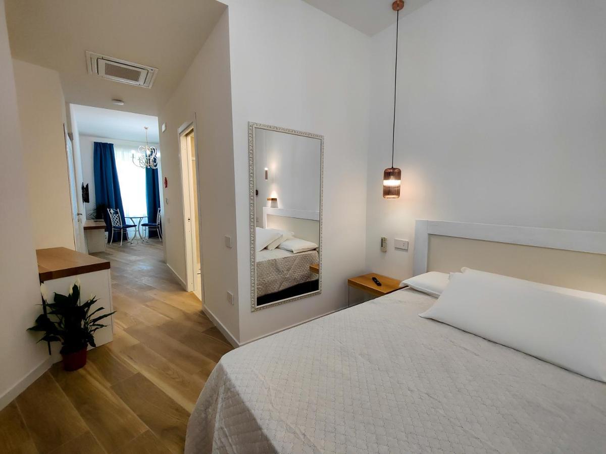 Aquamar Bed And Breakfast Crotone Buitenkant foto