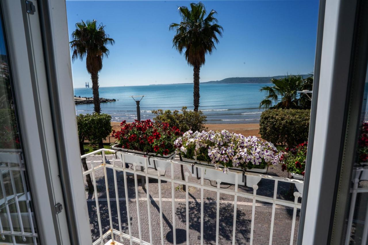 Aquamar Bed And Breakfast Crotone Buitenkant foto